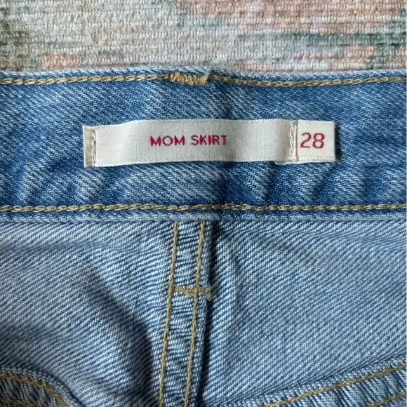 🌿🦋 Levi’s Jean Mom Skirt