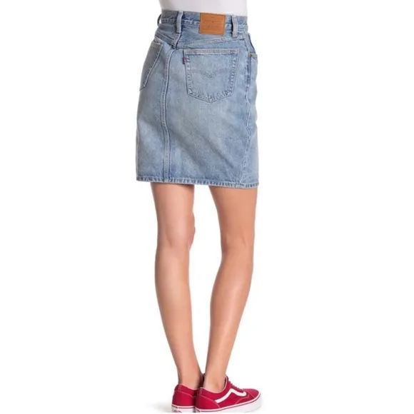 🌿🦋 Levi’s Jean Mom Skirt