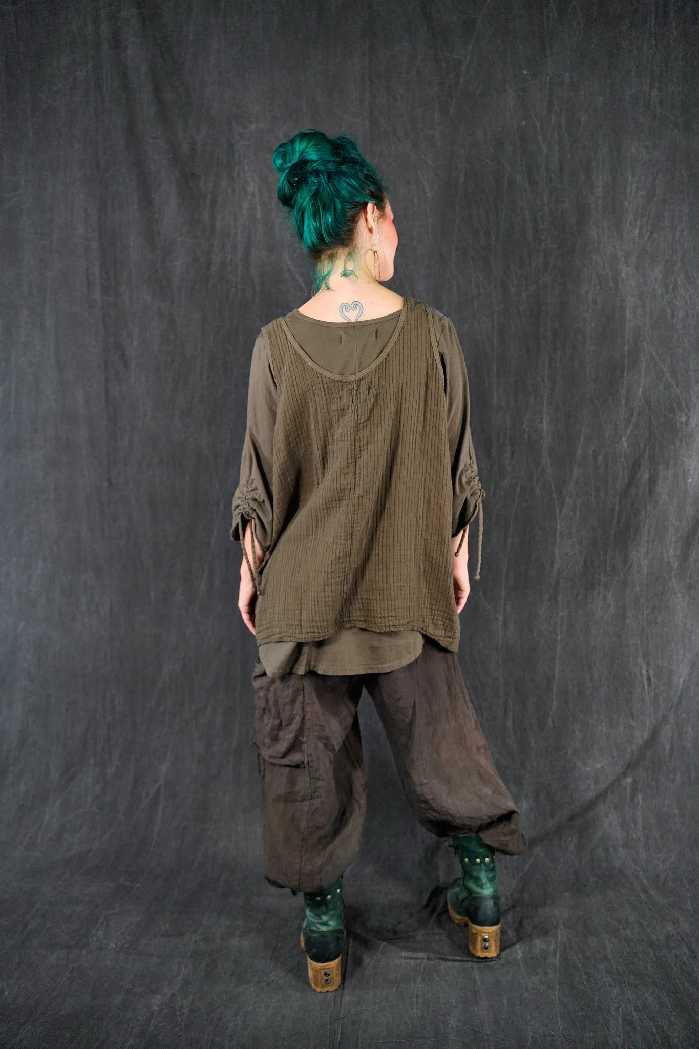 1196 Striped Layer Vest Ground-U