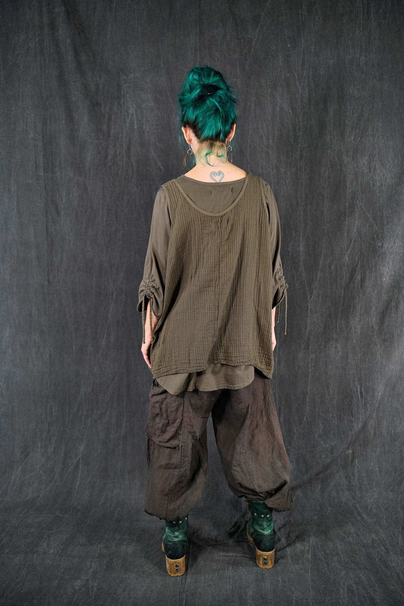 1196 Striped Layer Vest Ground-U