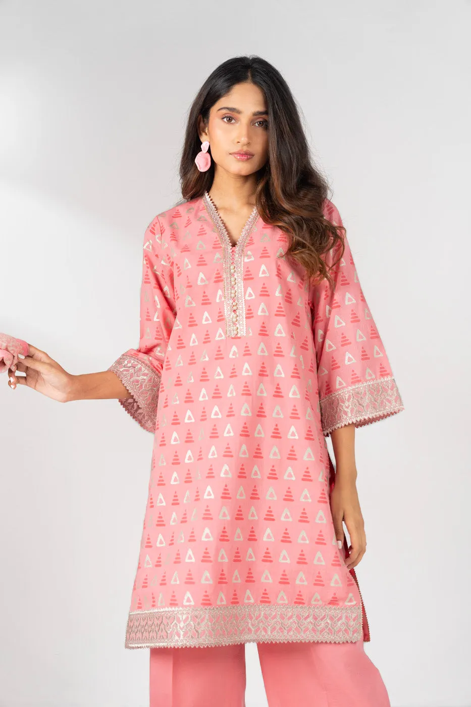 3 Pc Embroidered Dust Paste Printed Lawn Suit With Printed Chiffon Dupatta