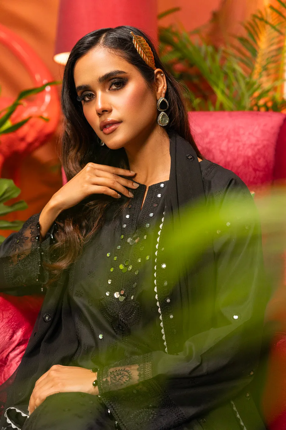 3 Pc Embroidered Lawn Suit With Chiffon Dupatta