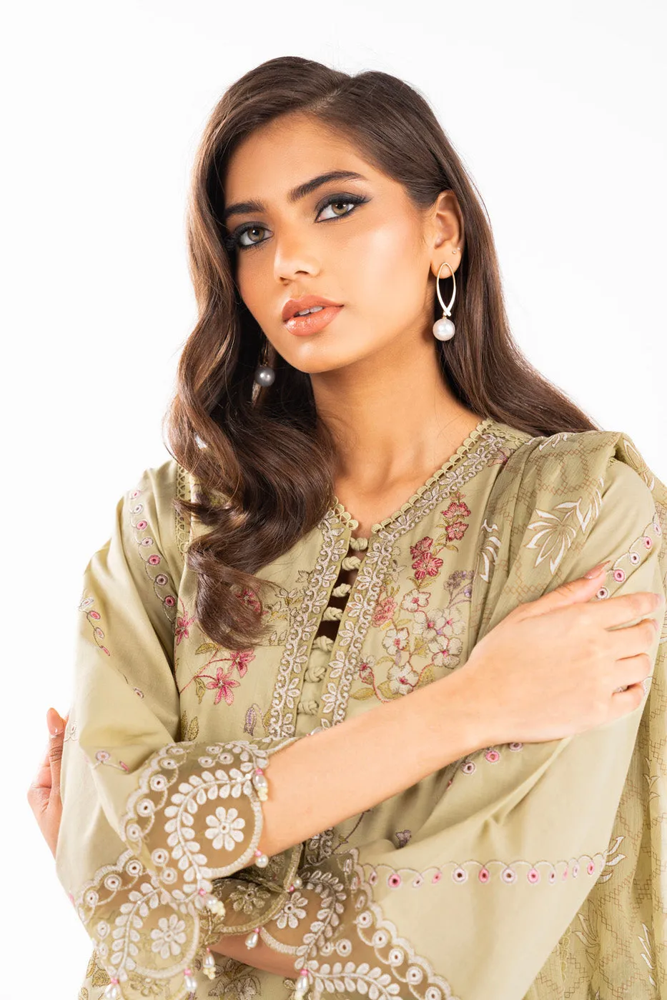 3 Pc Embroidered Lawn Suit With Chiffon Dupatta