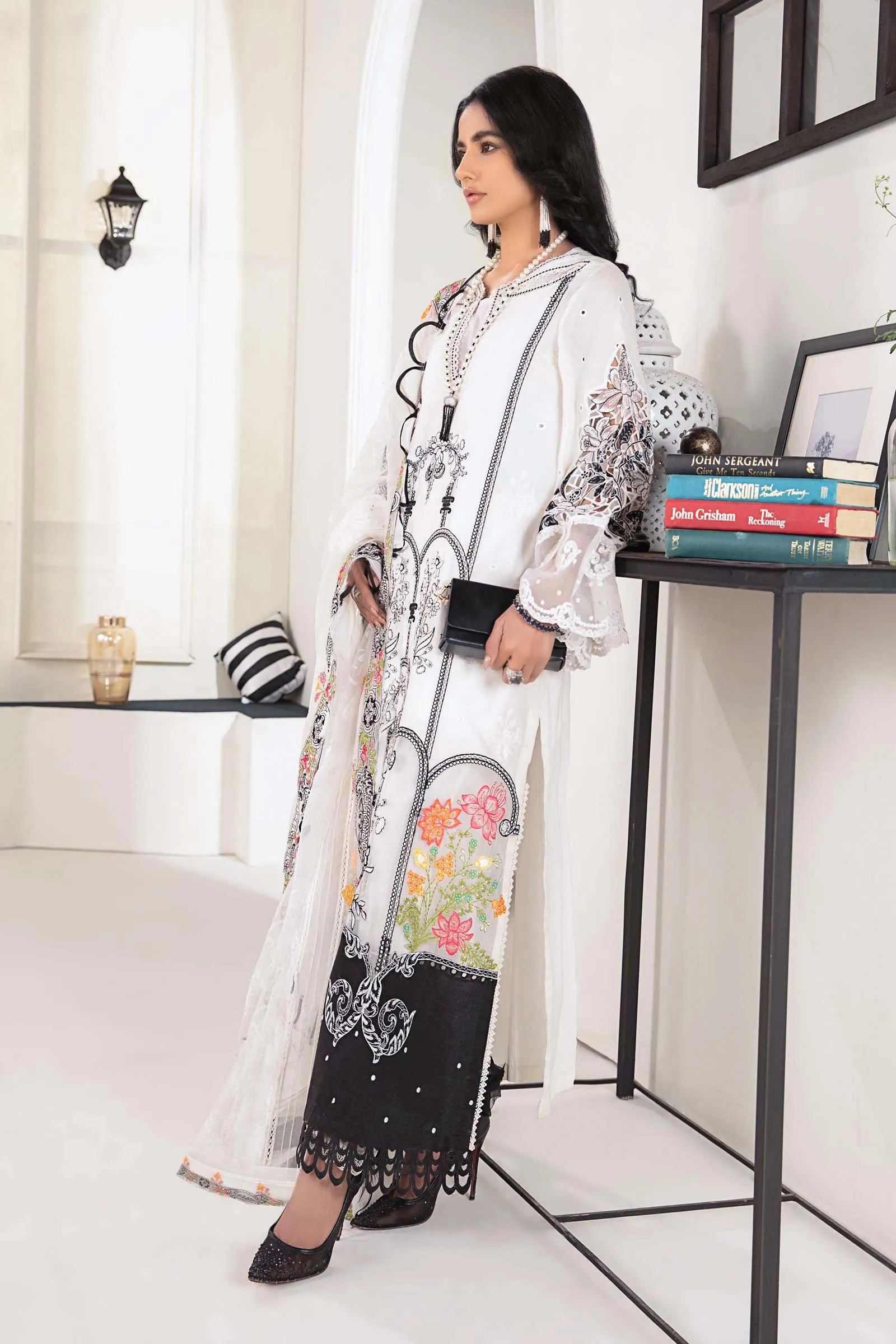 3 Piece Embroidered Lawn Suit | DW-EF24-74
