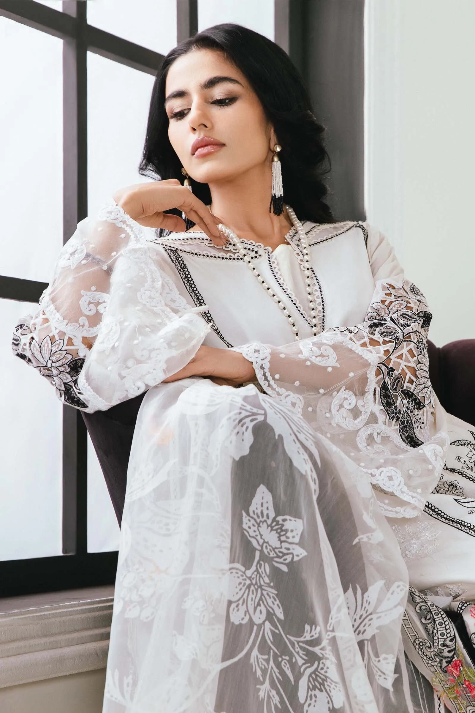3 Piece Embroidered Lawn Suit | DW-EF24-74