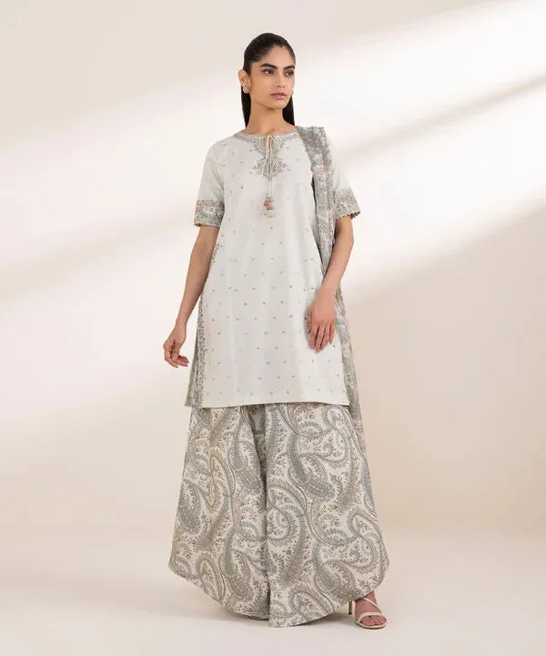 3 Piece - Embroidered Lawn Suit
