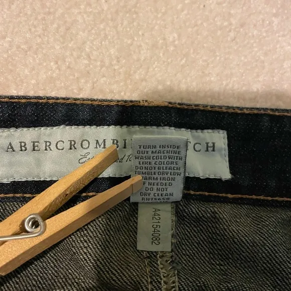 Abercrombie &amp; Fitch Jean mini skirt-10 like new