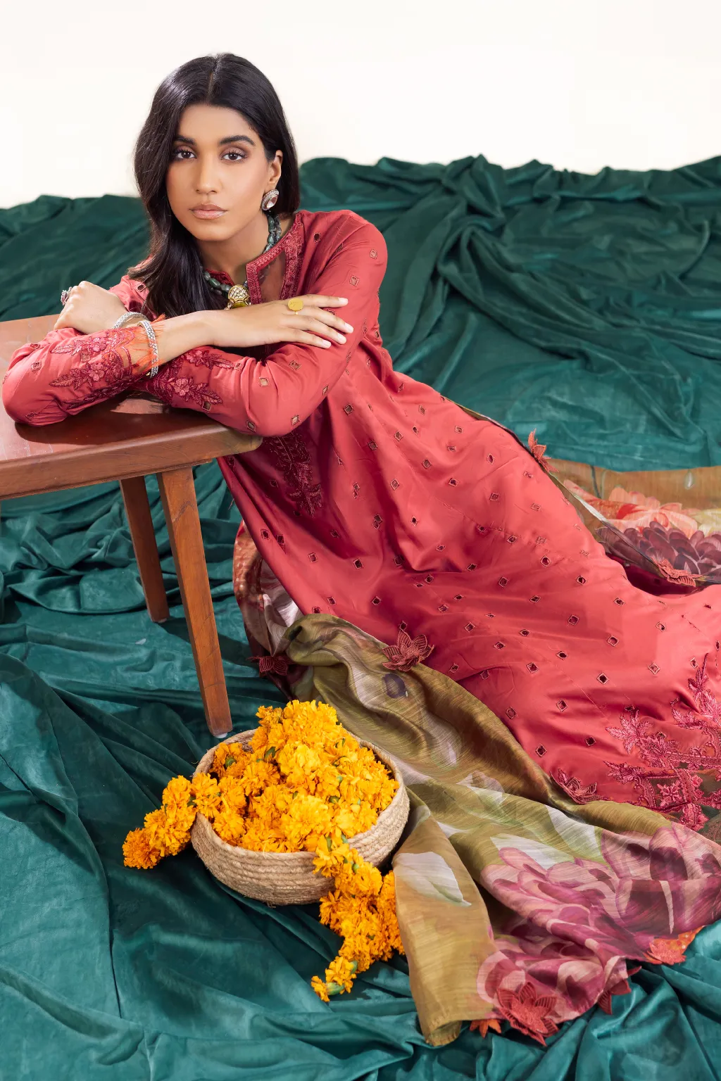 AL-03 Daanaa | Iznik Aashiyan Embroidered Unstitched Festive Lawn Collection23
