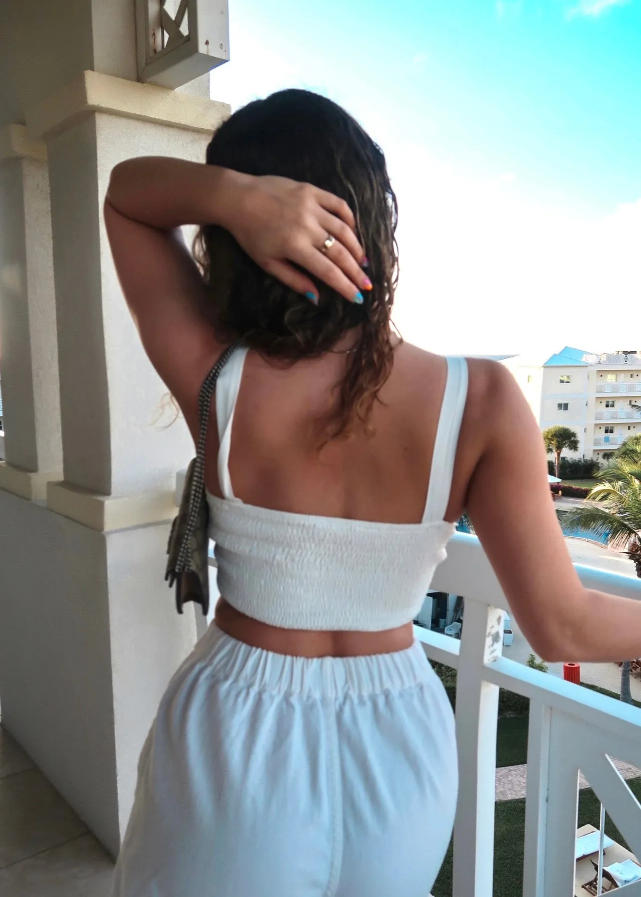 ALEXANDRA LINEN TOP