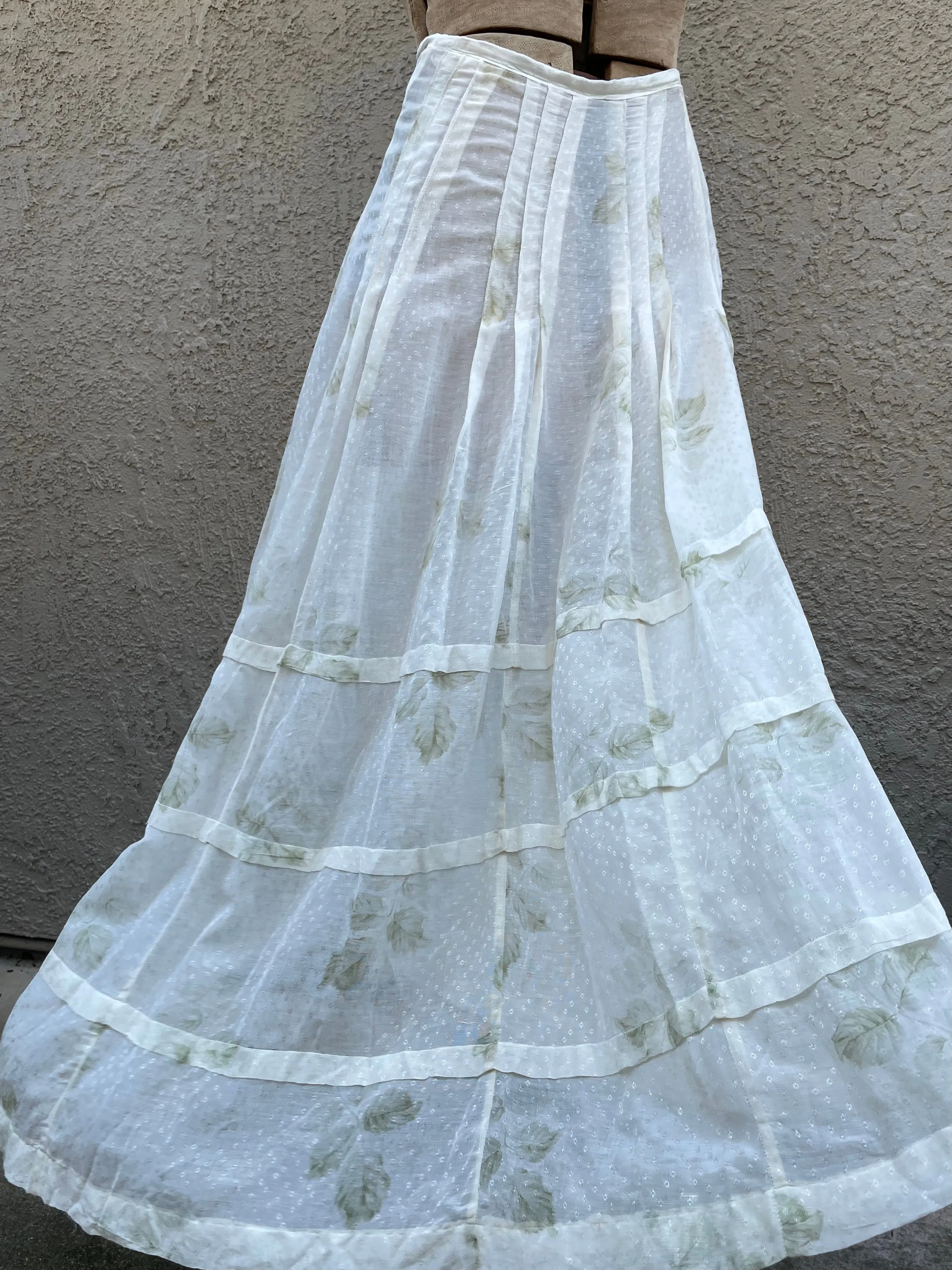 Antique Edwaridan Watercolor Floral Fine Cotton Skirt