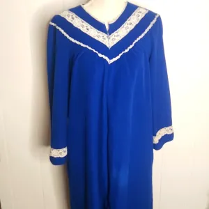 Blue fleece lace trim cottagecore 80's full front zip vassarette bathrobe