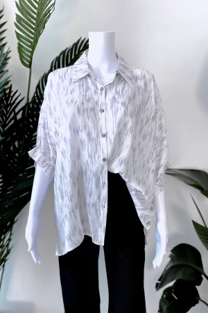 CAMPTON BUTTON DOWN TOP IN IVORY   GREY