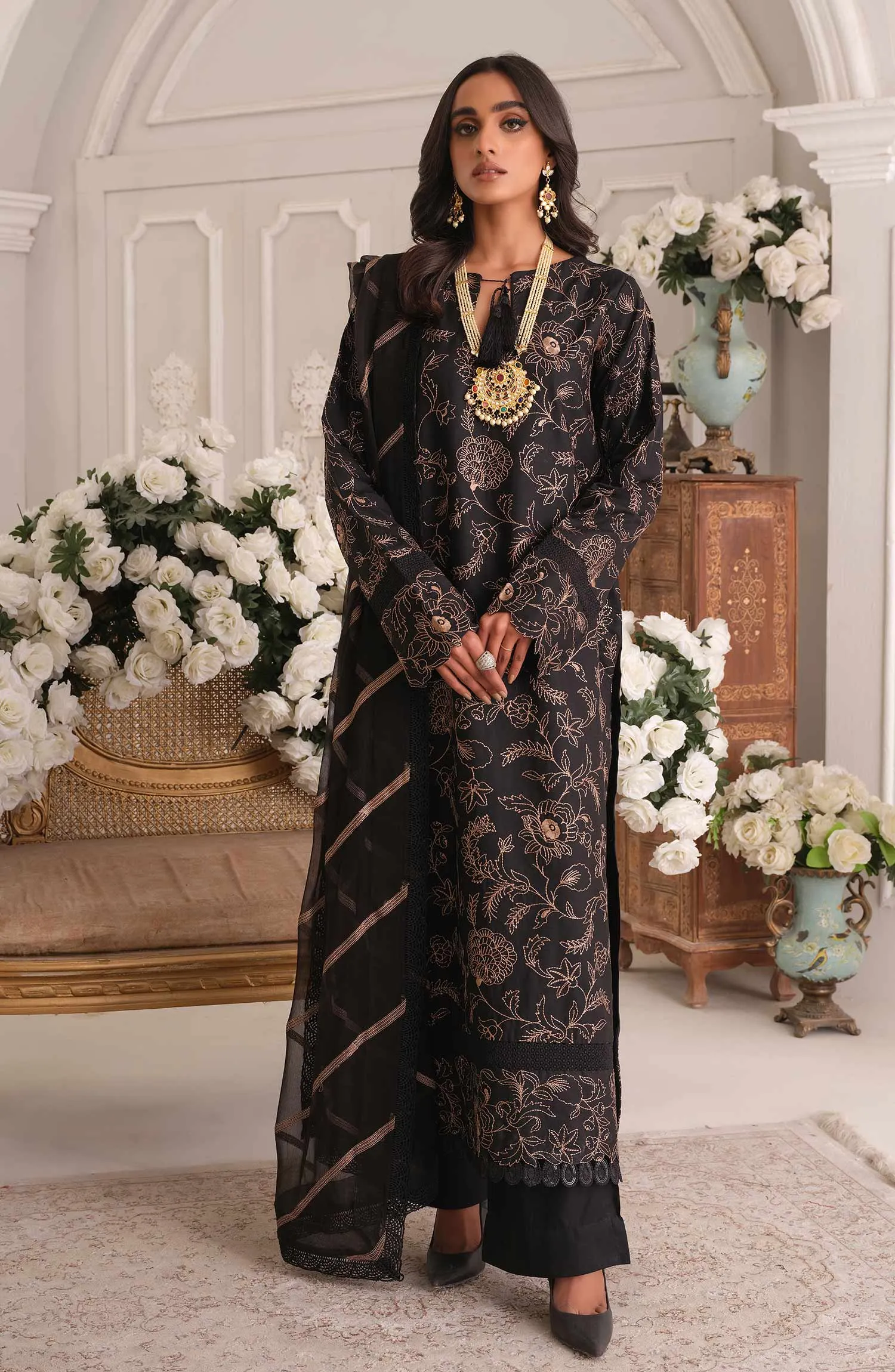 CAVIAR (MLRD-005) |  Maryum N Maria Luxury Pret Eid Edit 2022 | Stitched Ready to Wear Suits
