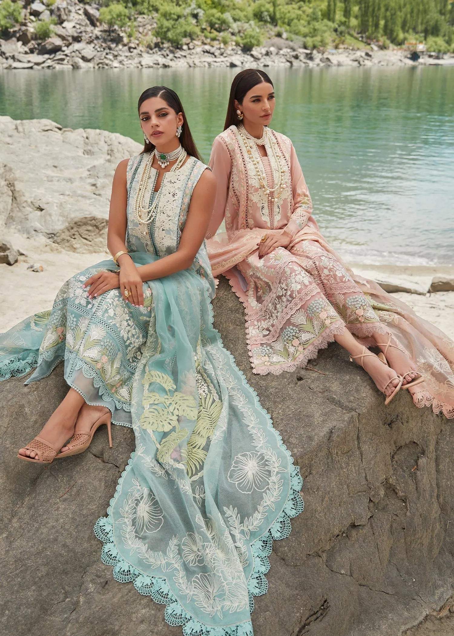 CRIMSON X SAIRA SHAKIRA LUXURY LAWN 2023 | Chikkankari affair D2-A