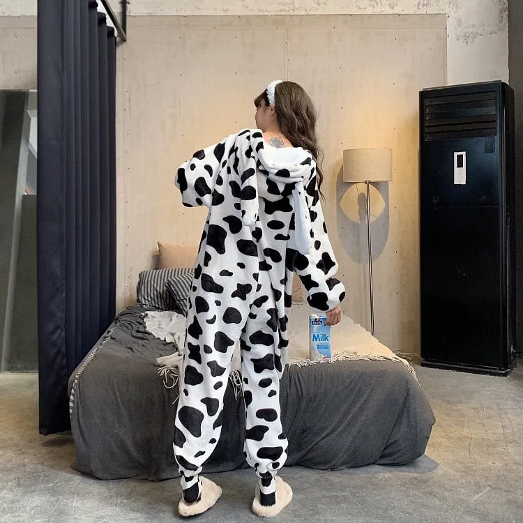 Cute Cow Printed Coral Velvet Pajamas