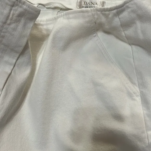 Dana Buchman White Denim Skirt Size 10