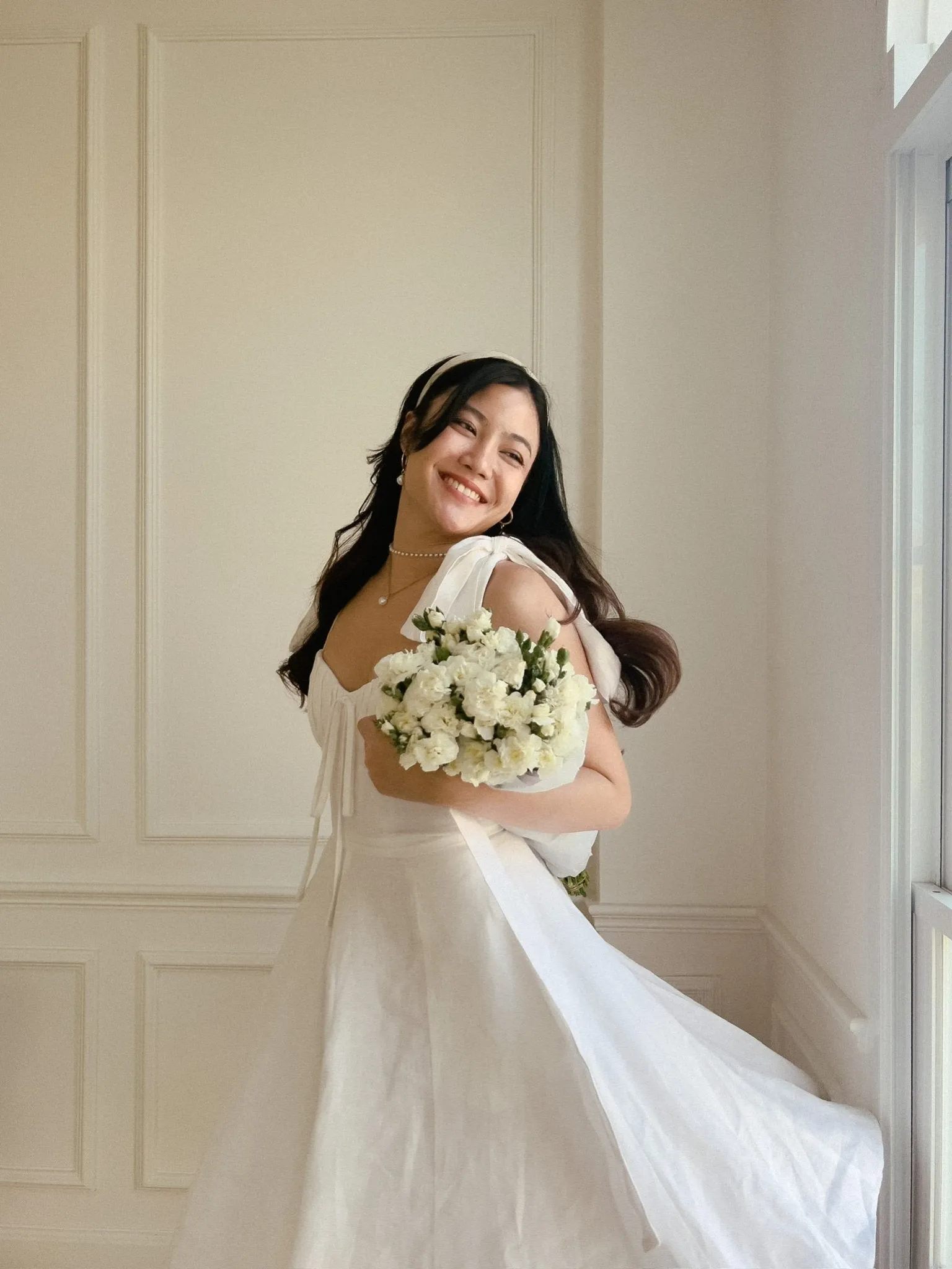 FIRST LOVE BOW MIDI DRESS