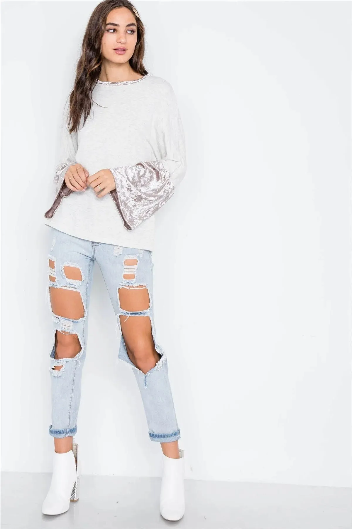 Ivory Combo Velvet Sleeves Sweater /2-2-2