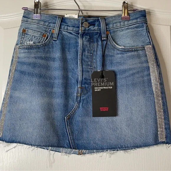 Levi’s Premium Deconstructed Denim Mini Skirt Diamond in the Rough Size 26 / 2