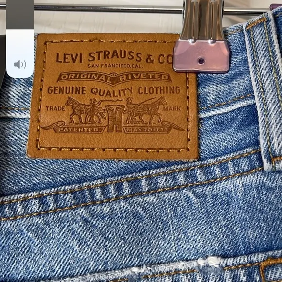 Levi’s Premium Deconstructed Denim Mini Skirt Diamond in the Rough Size 26 / 2