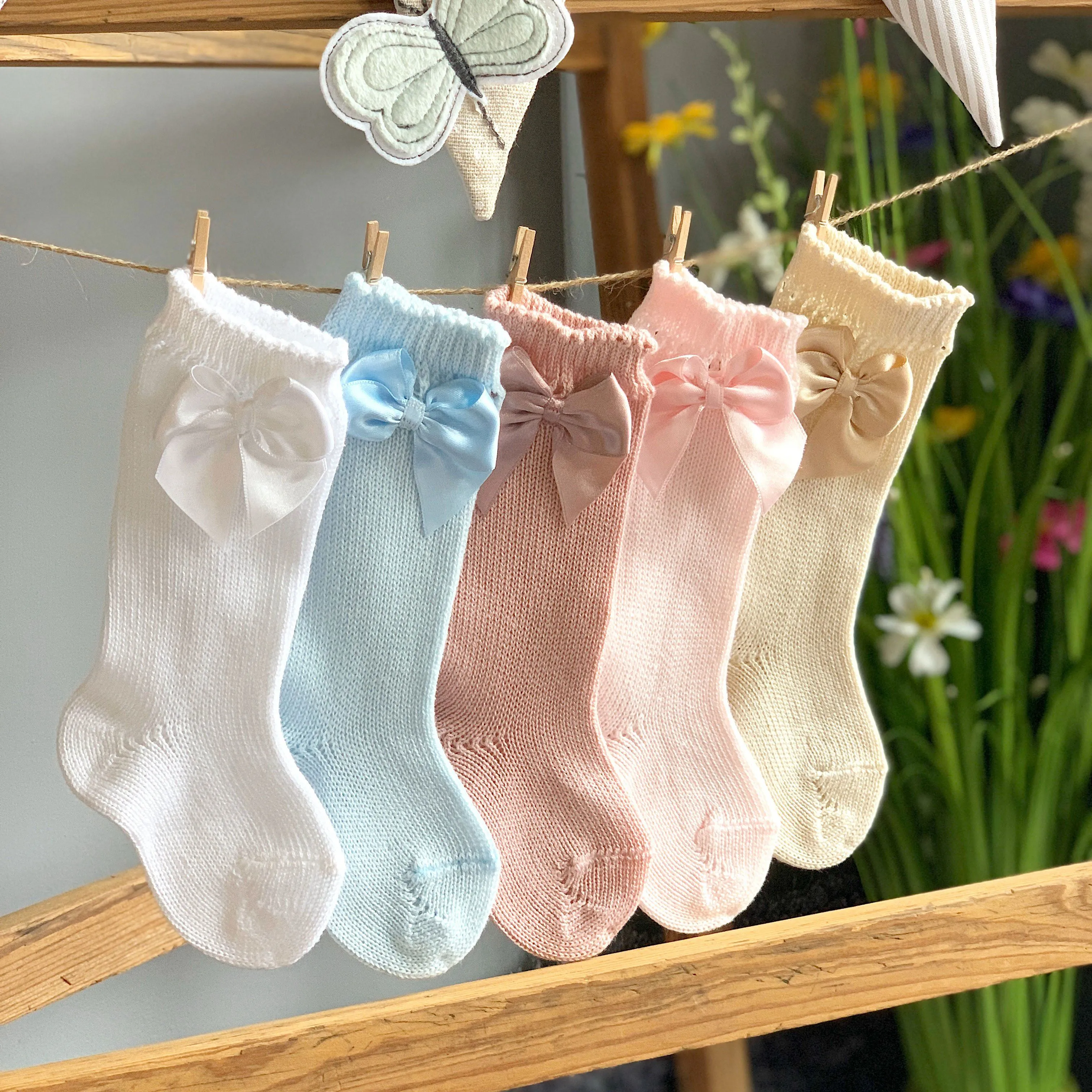 Linen Perlé Satin Bow Socks