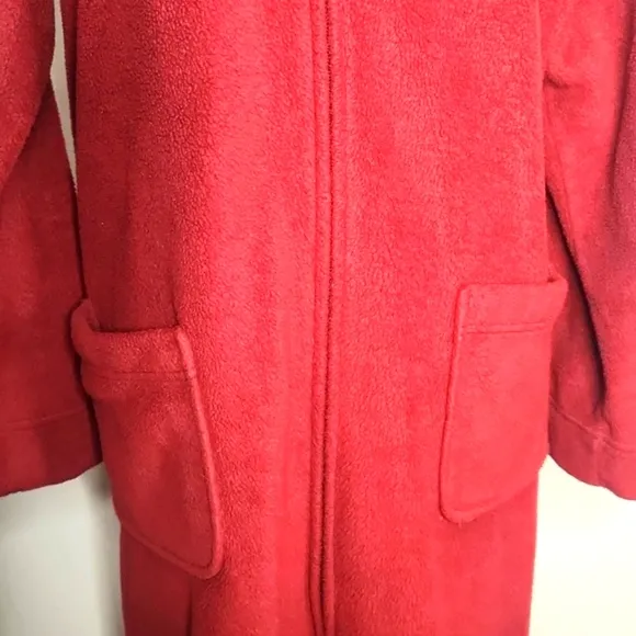 L.L.BEAN maroon full-length full-zip fleece cabincore bathrobe.