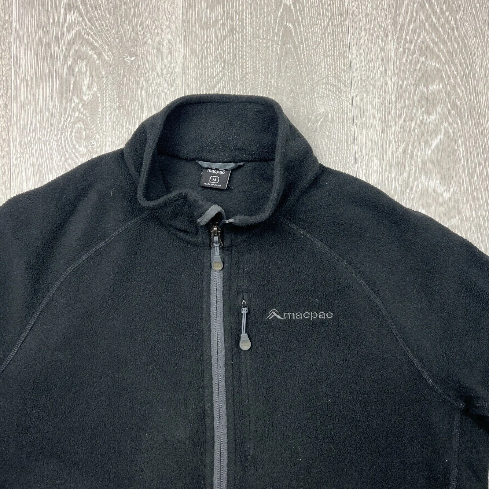 Macpac Mens Polartec Fleece 1/4 Zip Black Jumper Size Medium