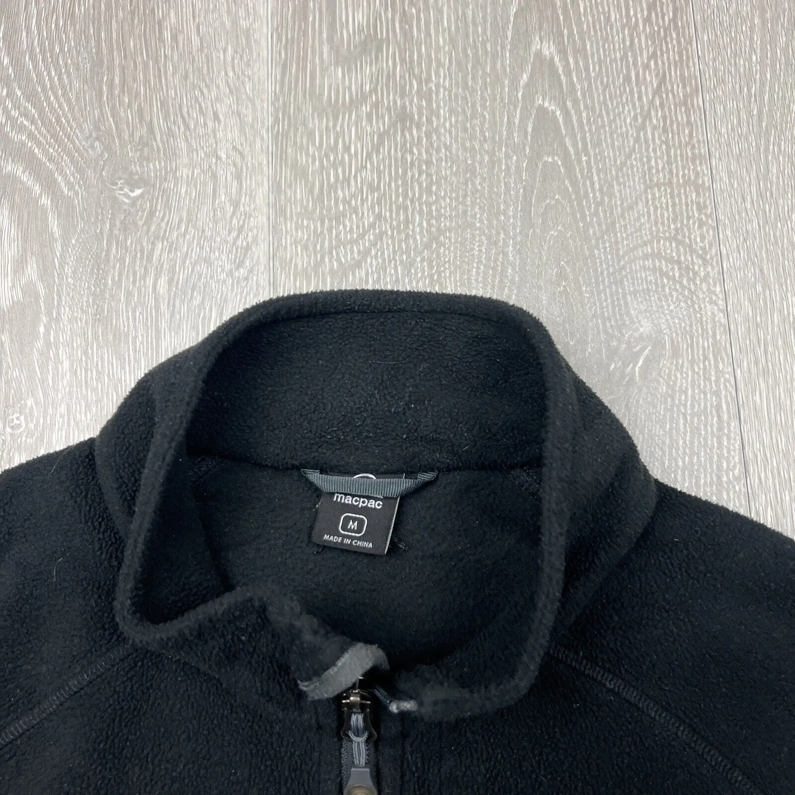 Macpac Mens Polartec Fleece 1/4 Zip Black Jumper Size Medium