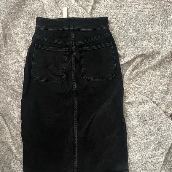Madewell Black Denim Button-Down Skirt. NWT