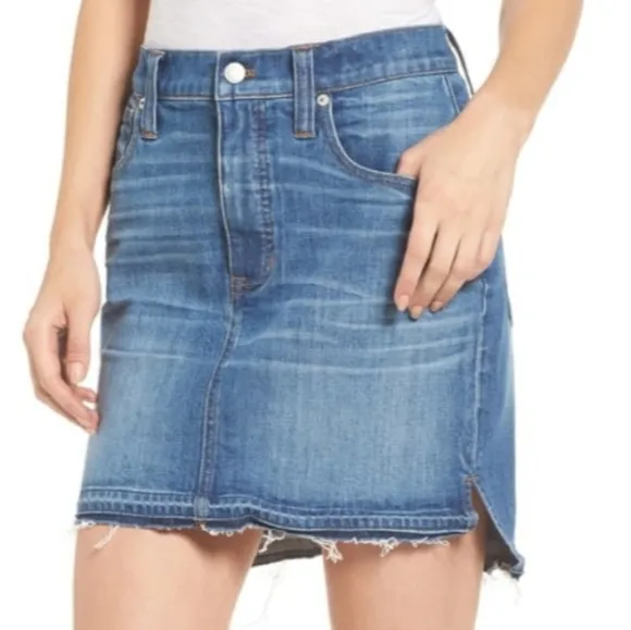 Madewell sz 31 step hem denim mini skirt
