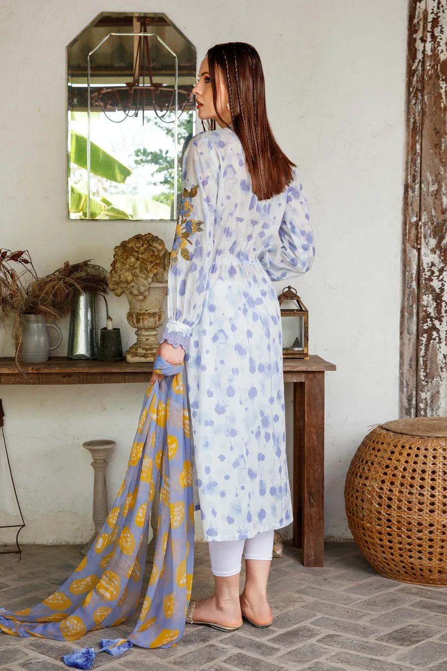 Maria B | M.BASICS '23 | Blue & white MB-US23-106-B