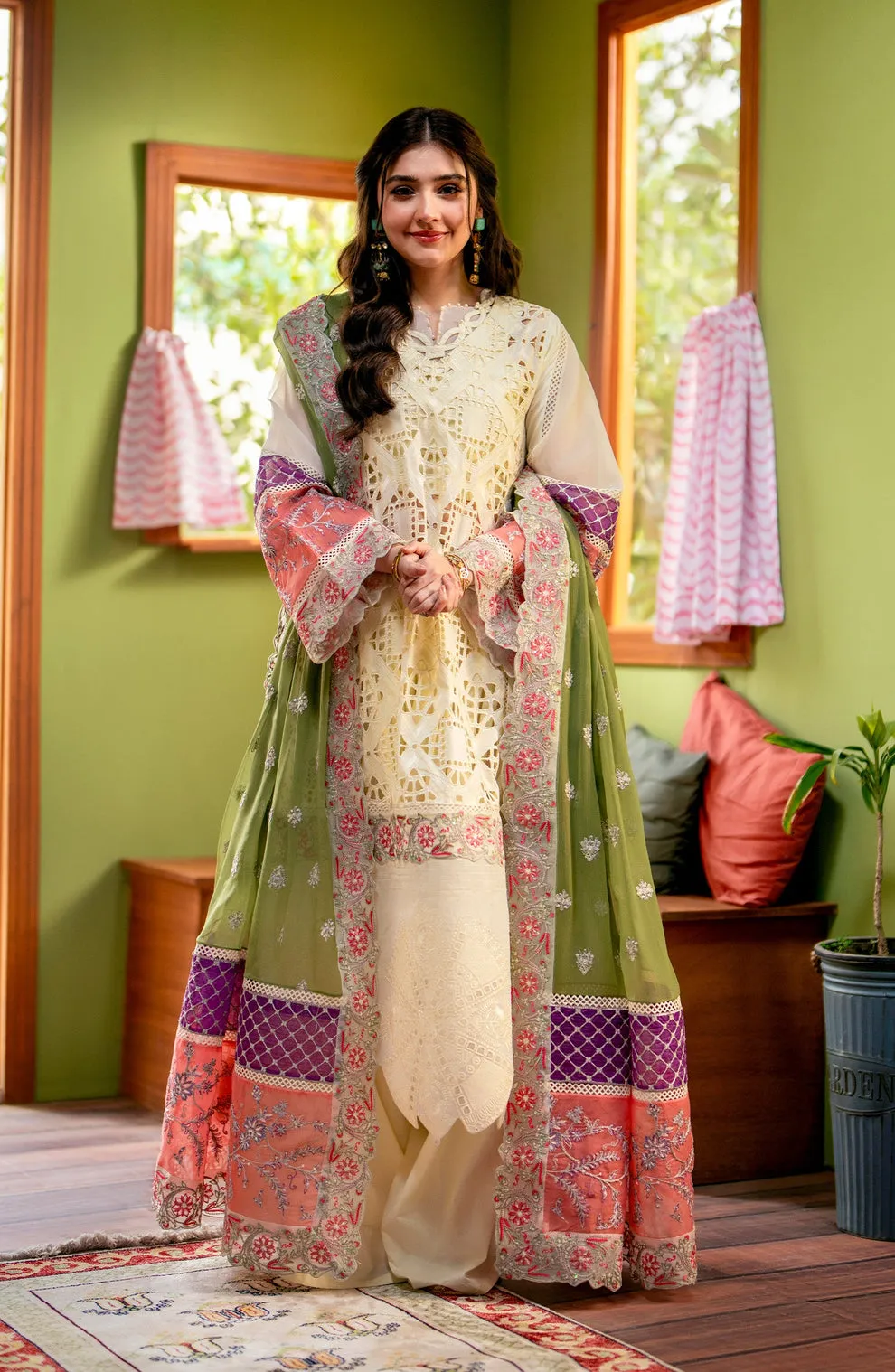 MARYUM & MARIA | Premium Lawn'24 | Dina MS24-570