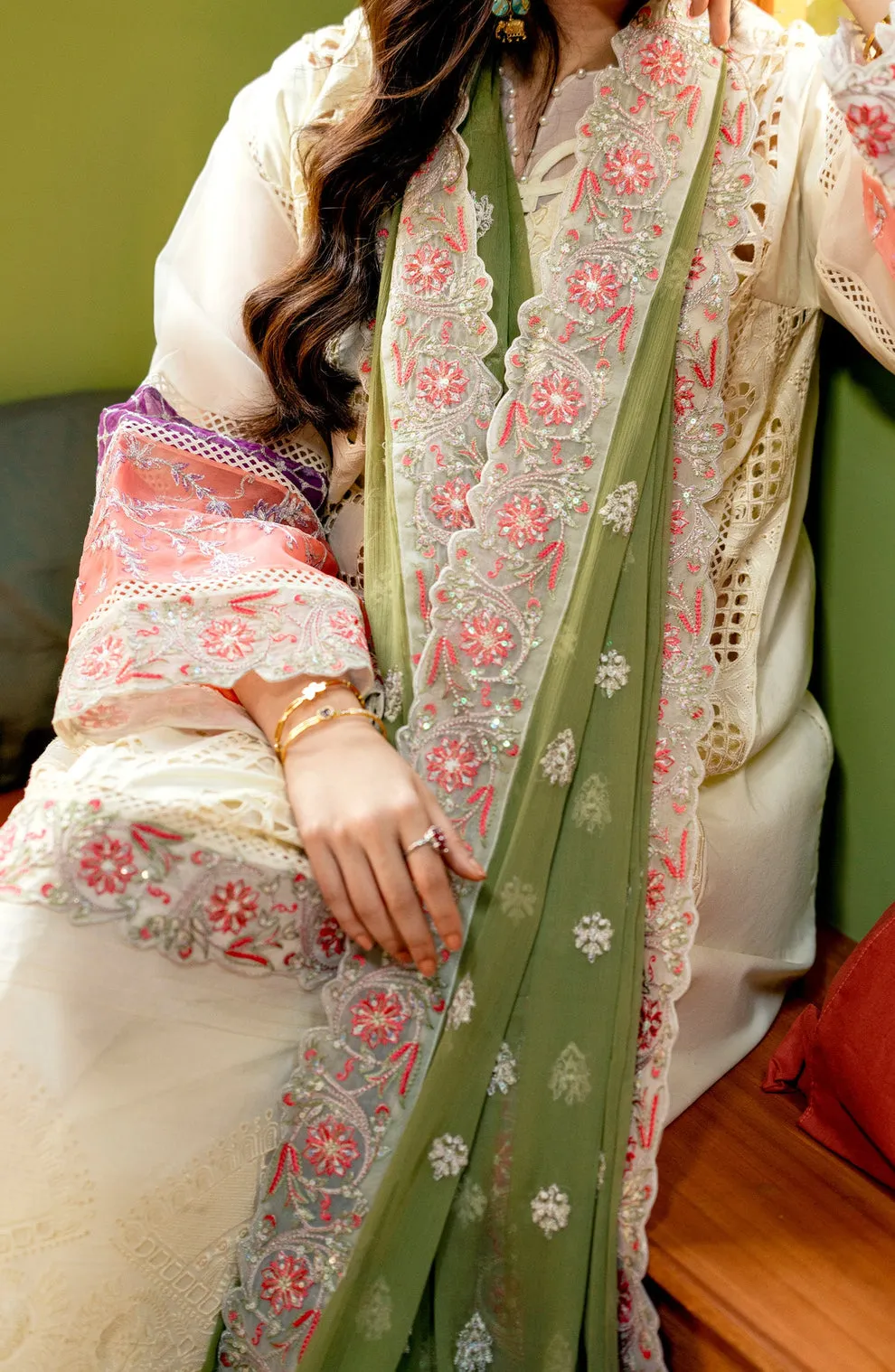 MARYUM & MARIA | Premium Lawn'24 | Dina MS24-570