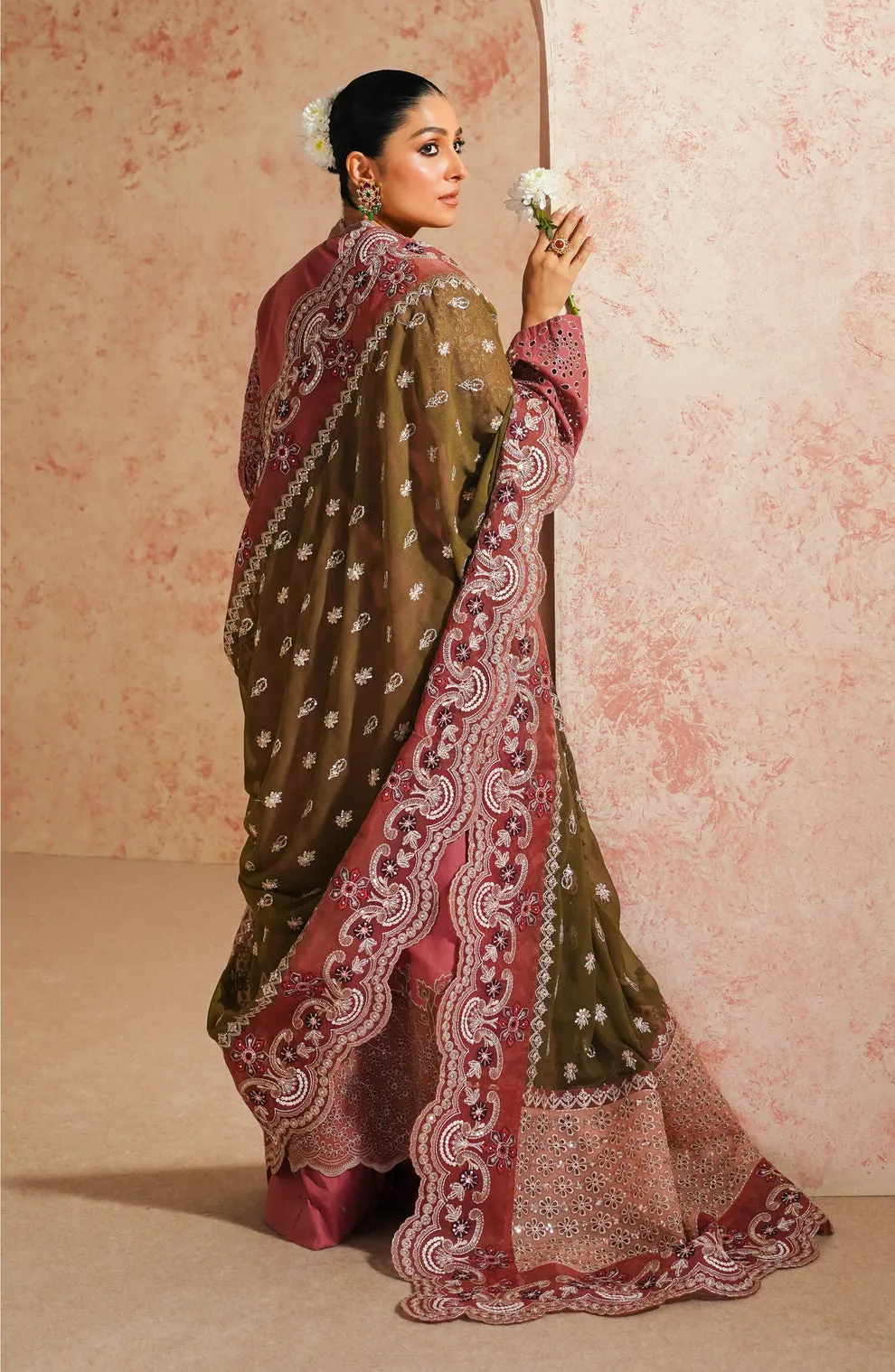 MARYUM & MARIA | Premium Lawn'24 | Roshan MS24-584