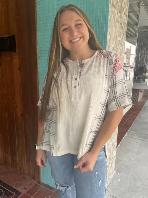 Mixed Print Gauze Short Slv Henley Style Top w Paisley Accent