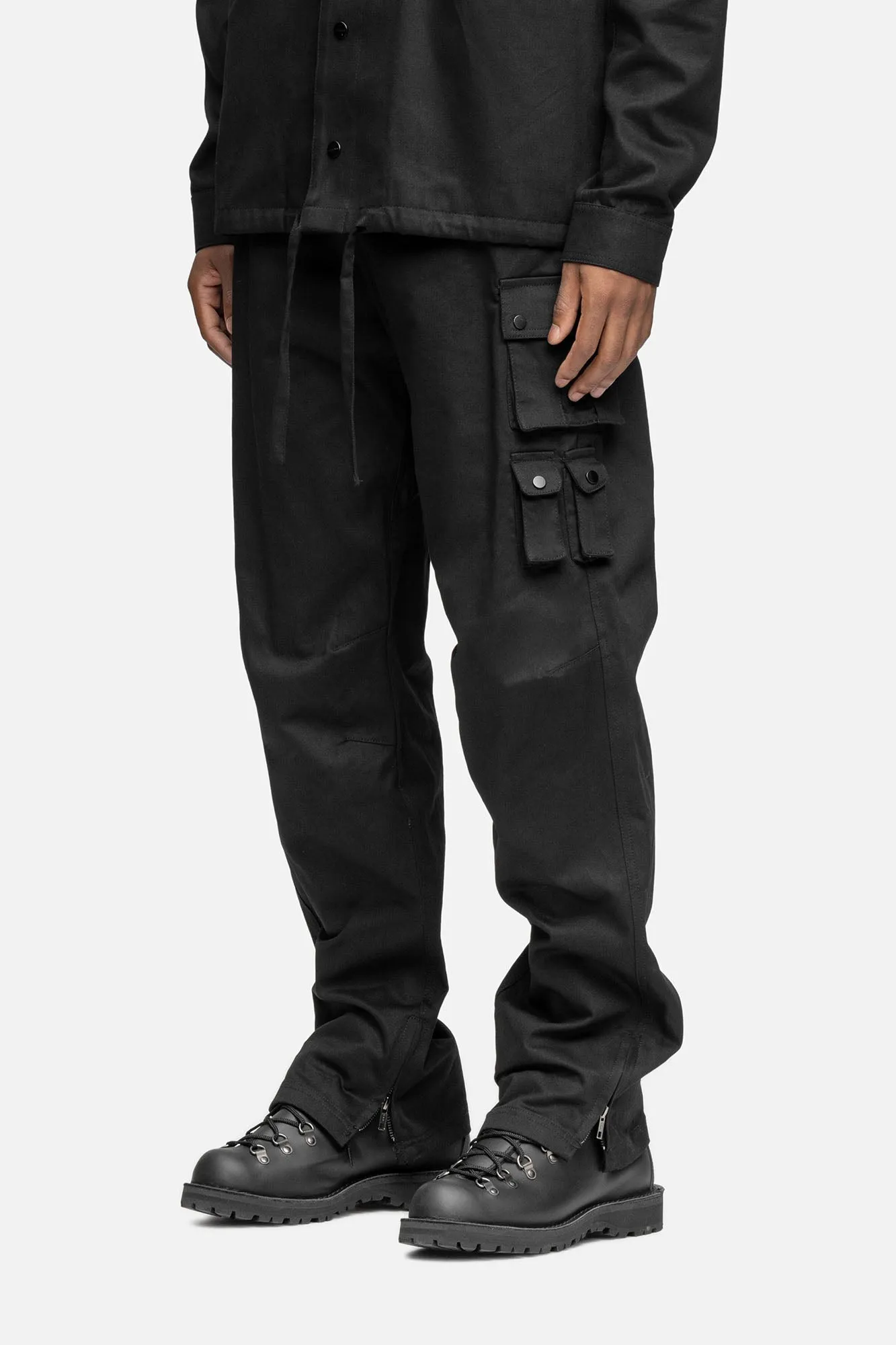 N42 CARGO BLACK