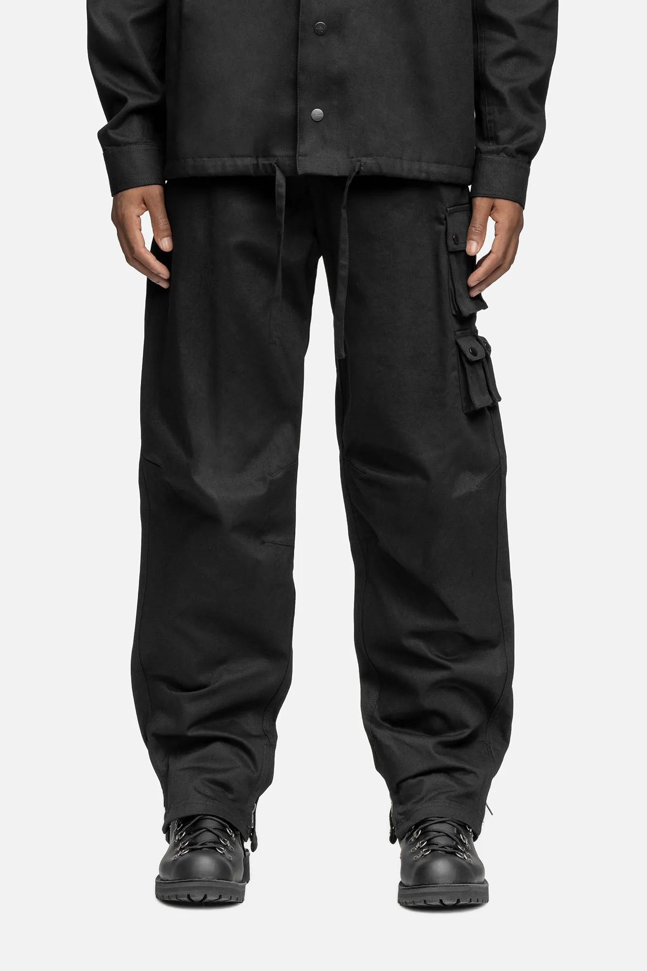 N42 CARGO BLACK