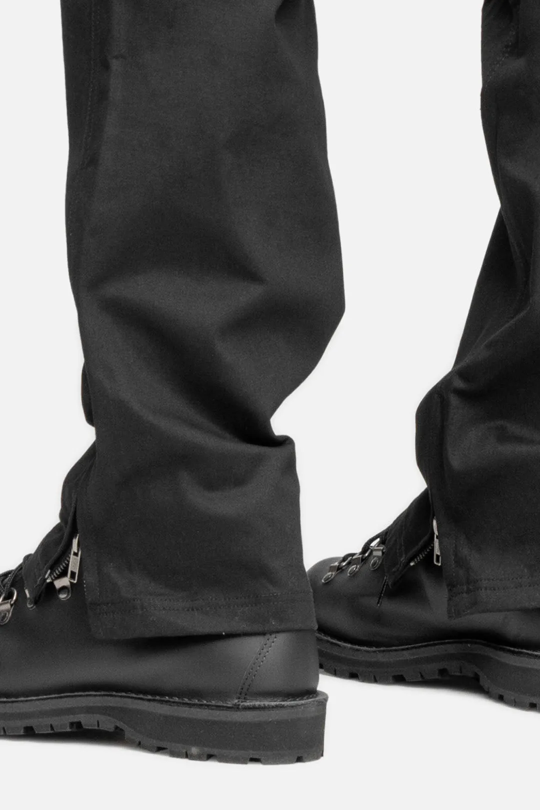 N42 CARGO BLACK