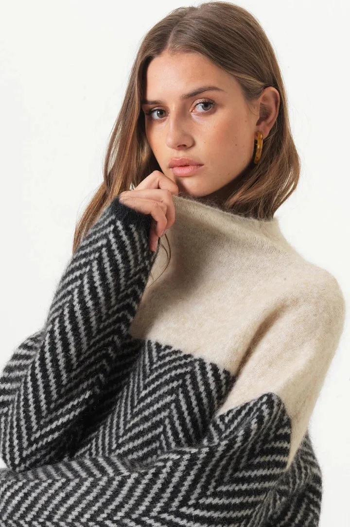 Natasha – High Neck Cotton Jumper