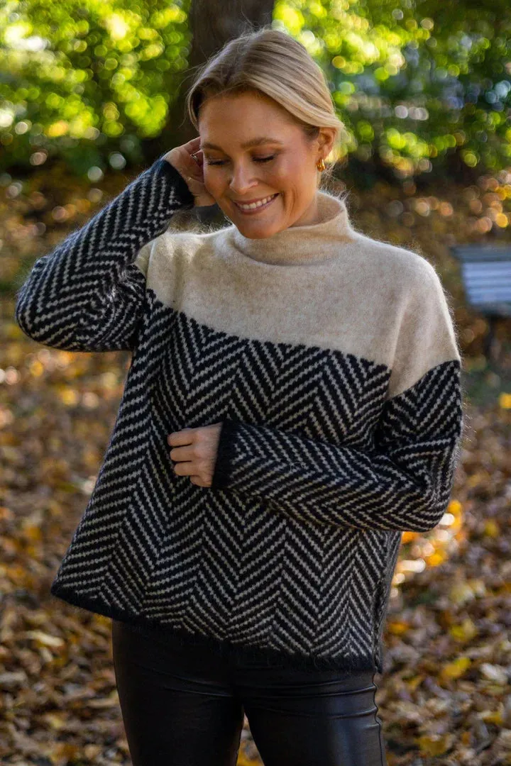Natasha – High Neck Cotton Jumper
