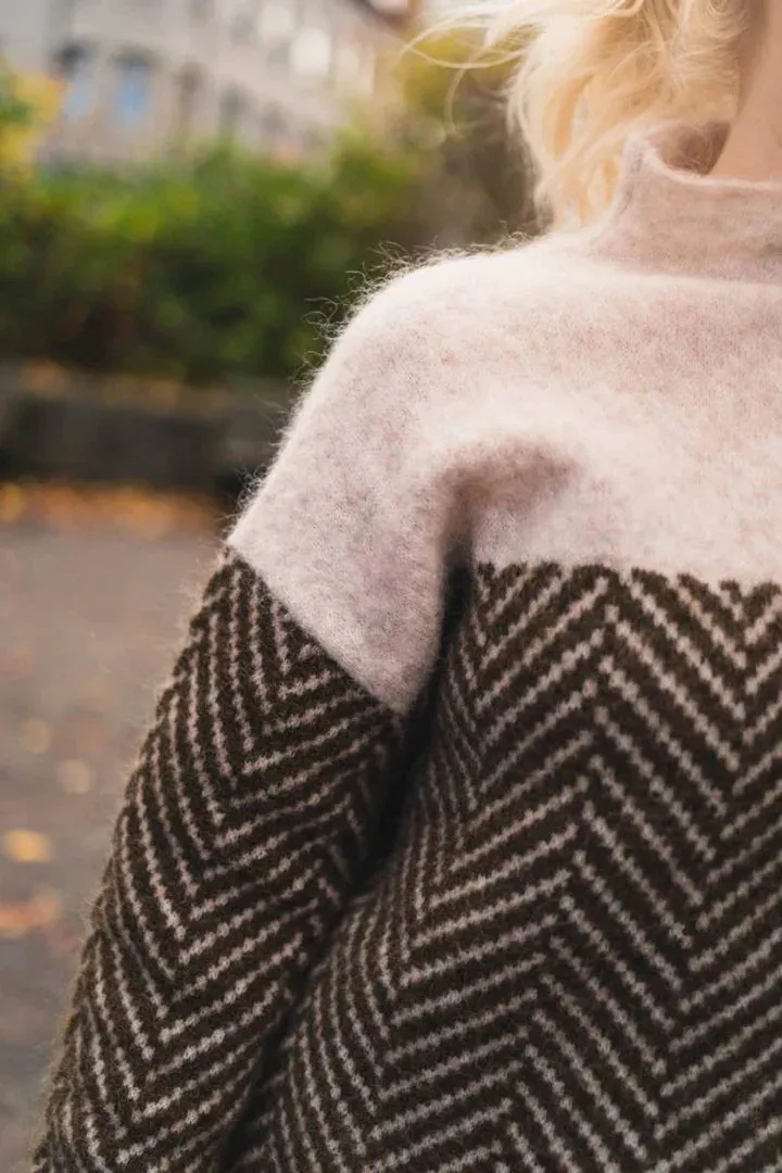 Natasha – High Neck Cotton Jumper