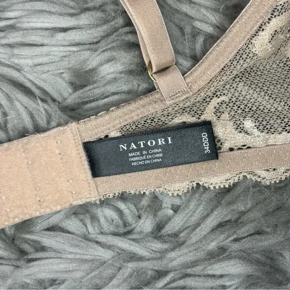 Natori Feathers Plunge T-Shirt neutral nude lace bra size 34DDD
