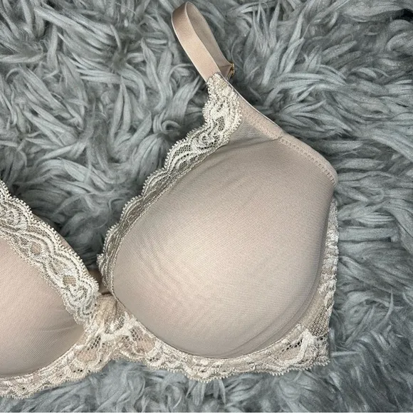 Natori Feathers Plunge T-Shirt neutral nude lace bra size 34DDD