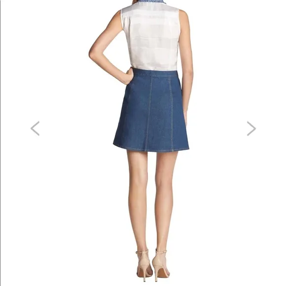 NEW • Draper James • Scallop Denim Mini Skirt 6