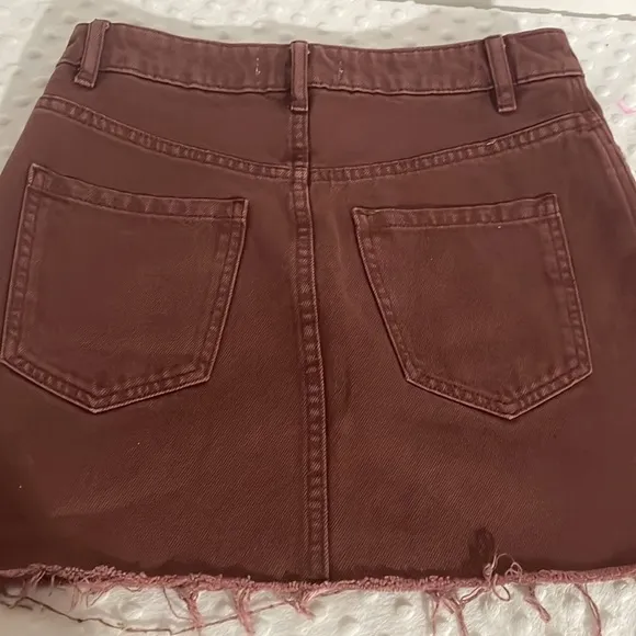 NEW We The Free By Free People Women's Maroon Denim Zip Up Frayed Mini Skirt!