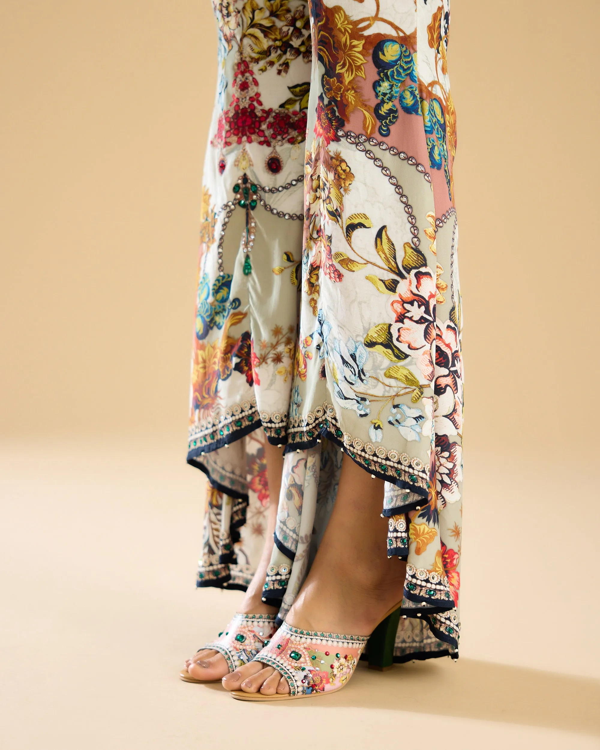 Nizam : Franchesca - Ivory/Peach