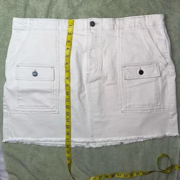 NWOT Women’s XL Banana Republic White Denim Skirt Fringed Hem
