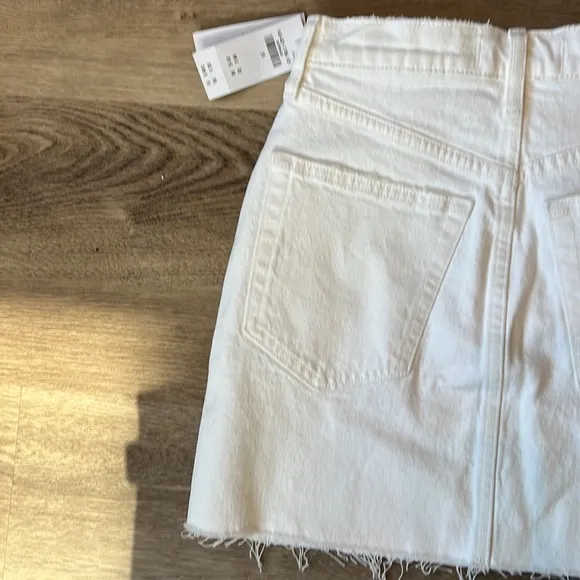 NWT Abercrombie &amp; Fitch white denim jean skirt