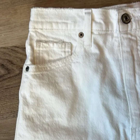 NWT Abercrombie &amp; Fitch white denim jean skirt