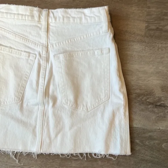 NWT Abercrombie &amp; Fitch white denim jean skirt